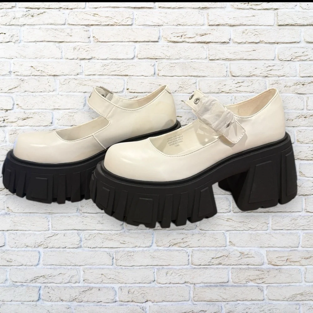 New Current Mood White and Black Mary Jane Platforms by Dolls Kill Size 10
